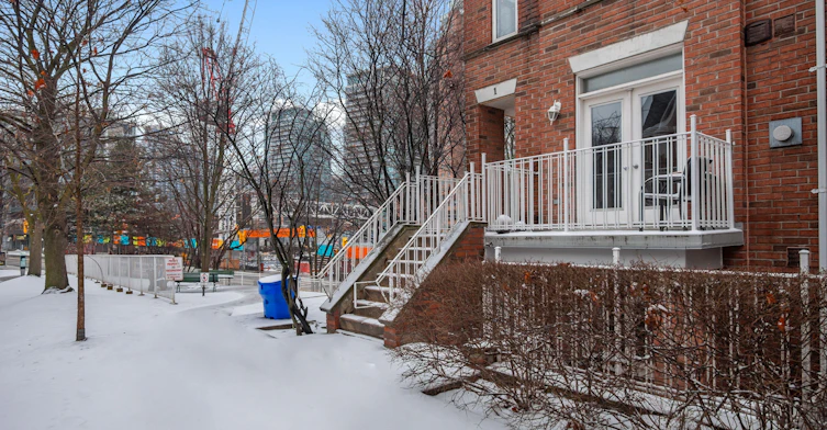 102-1 Sudbury Street, Toronto, ON, M6J 3W6 - 30