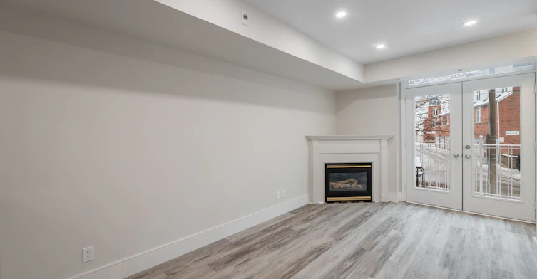 102-1 Sudbury Street, Toronto, ON, M6J 3W6 - 7