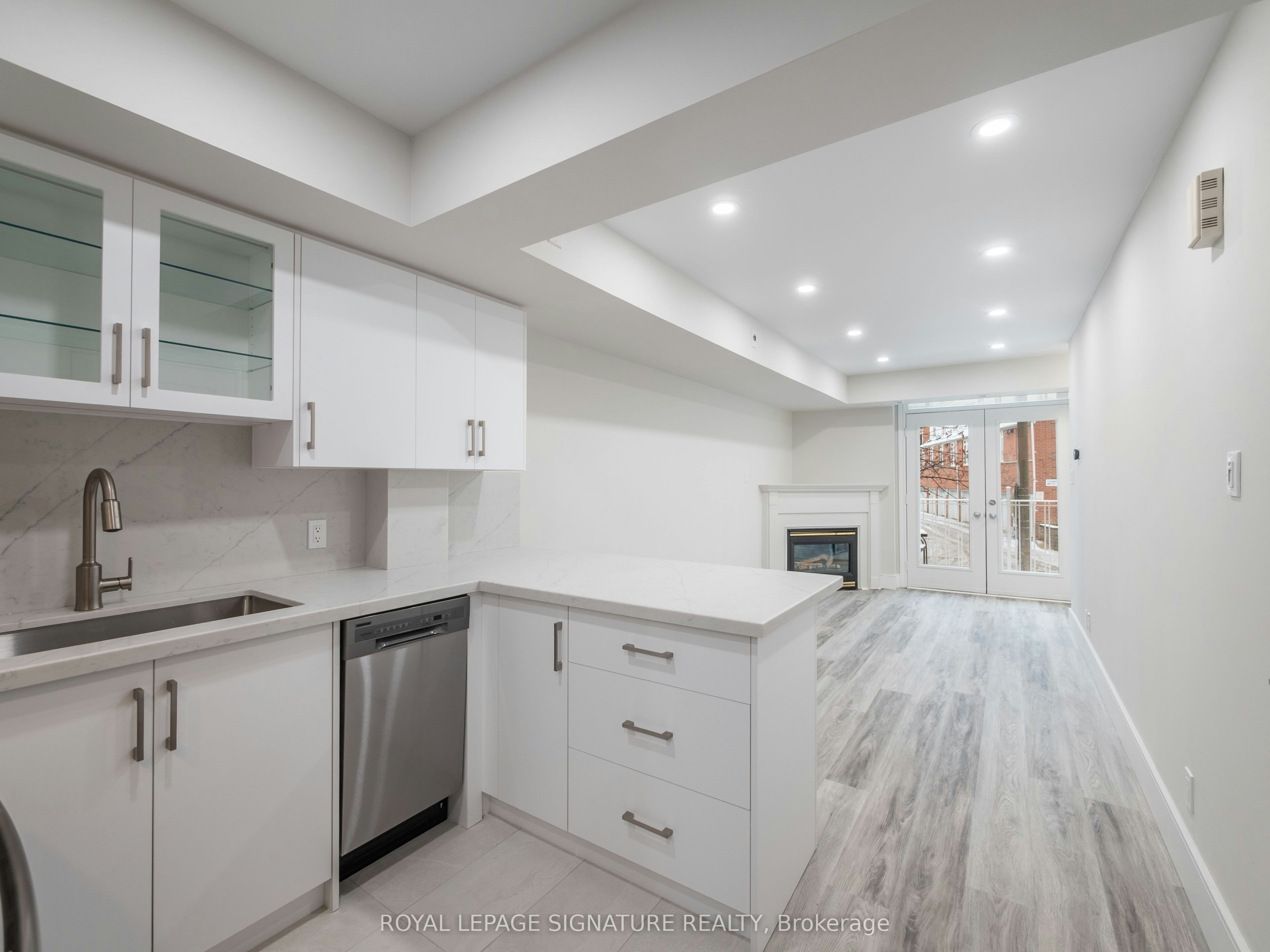 102-1 Sudbury Street, Toronto, ON, M6J 3W6 - 25