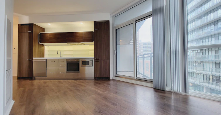 906-45 Charles Street E, Toronto, ON, M4Y 1S2 - 3