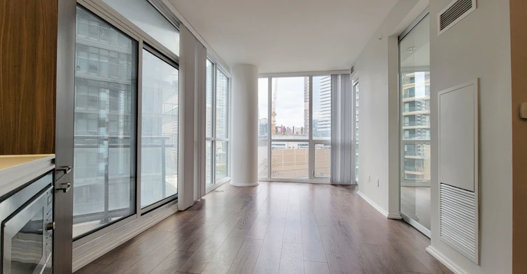 906-45 Charles Street E, Toronto, ON, M4Y 1S2 - 4