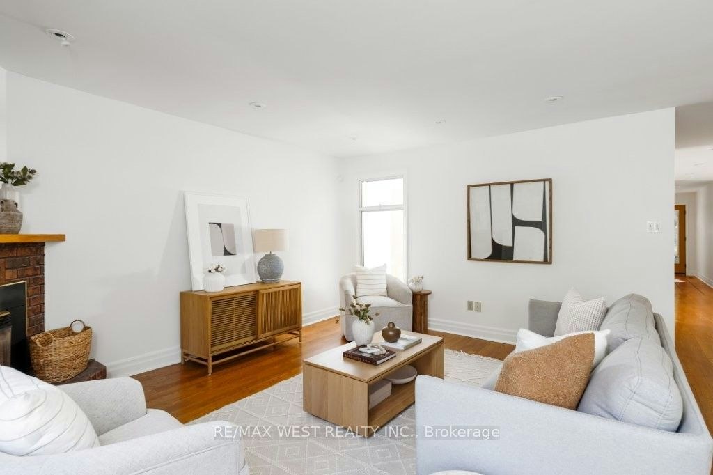 256 Erskine Avenue - 4