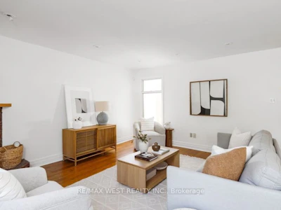 256 Erskine Avenue - 4