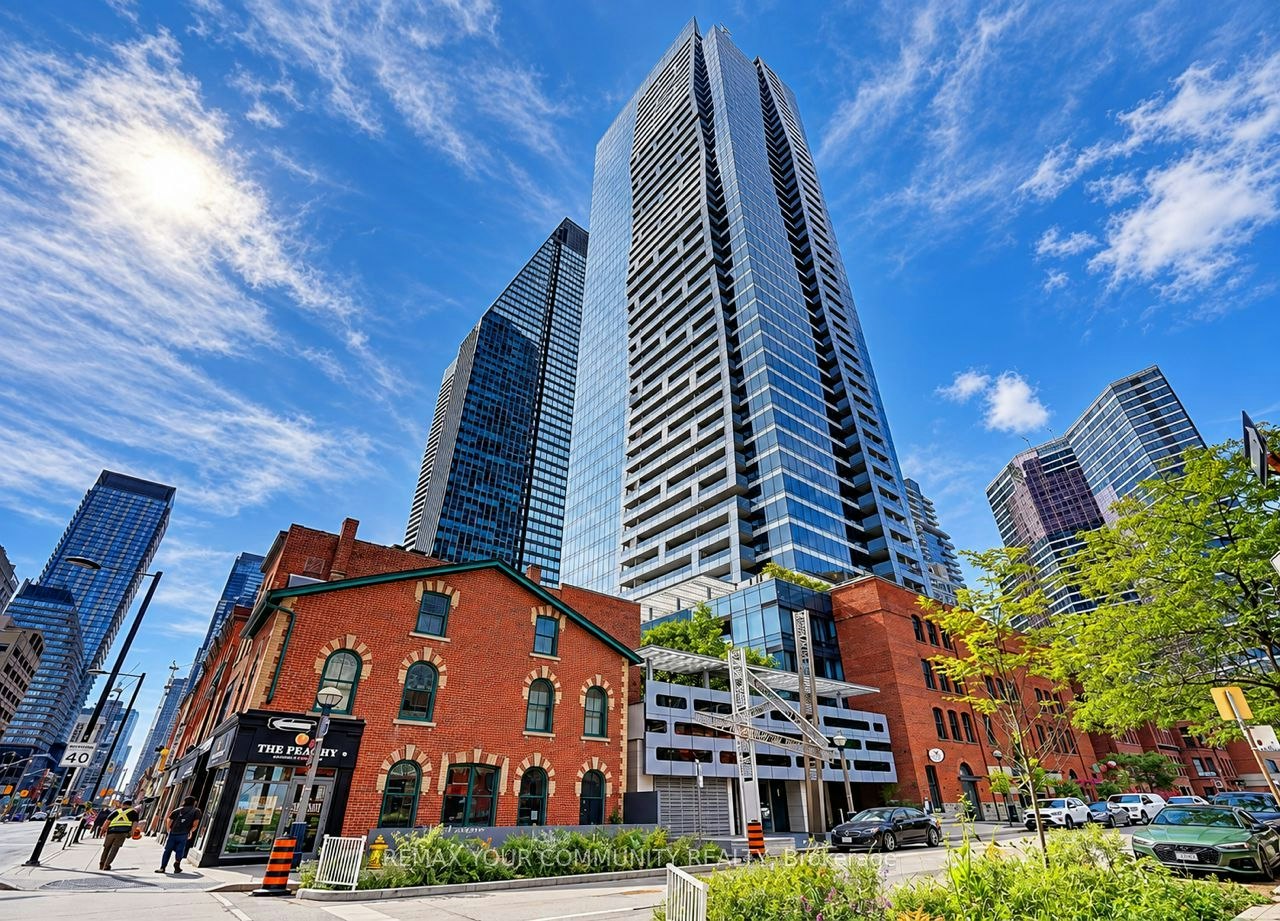 1708-5 St Joseph Street, Toronto, ON, M4Y 1J6