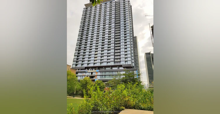 3503-19 Western Battery Road, Toronto, ON, M6K 0E3