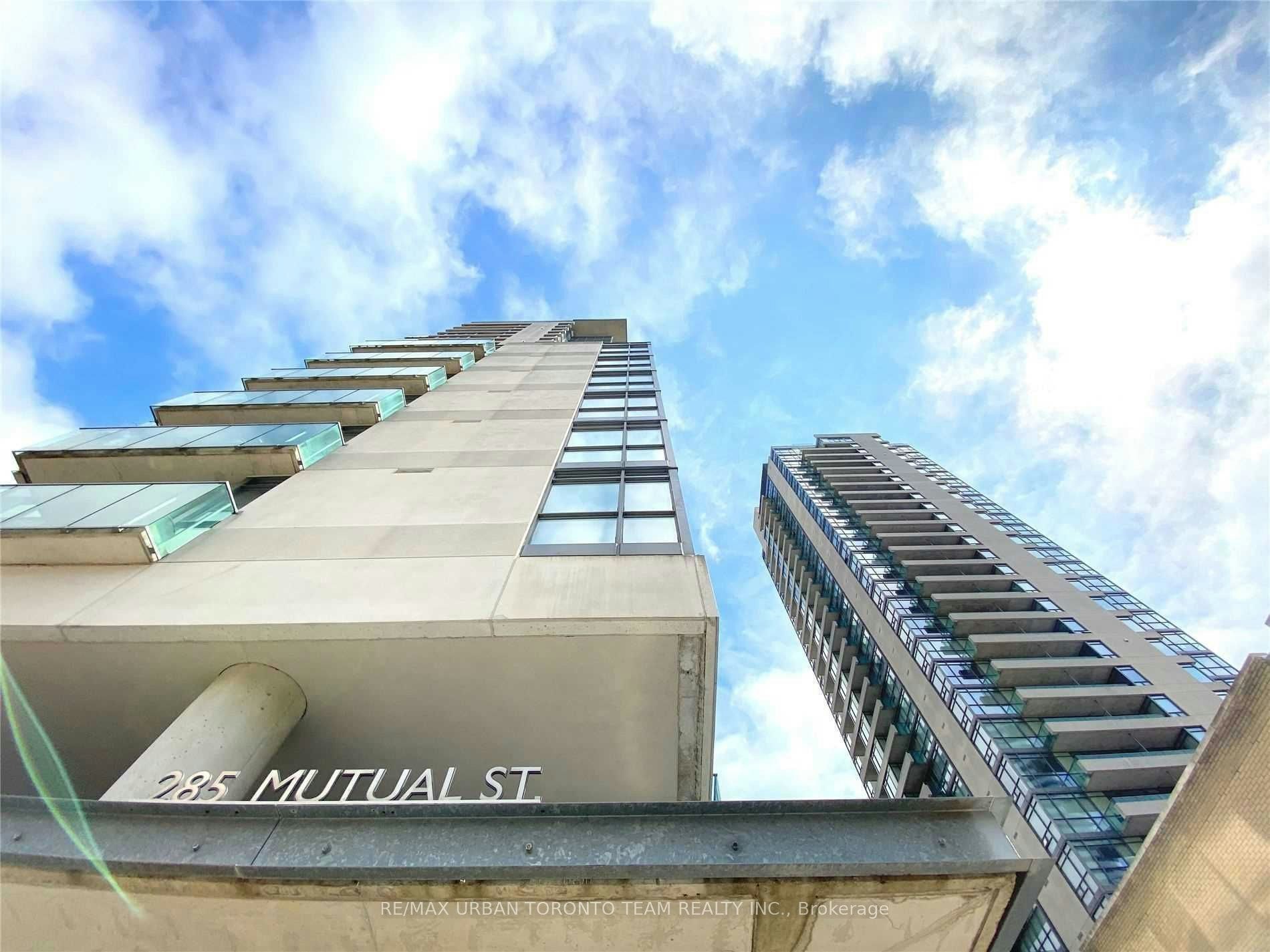 1703-285 Mutual Street, Toronto, ON, M4Y 3C5