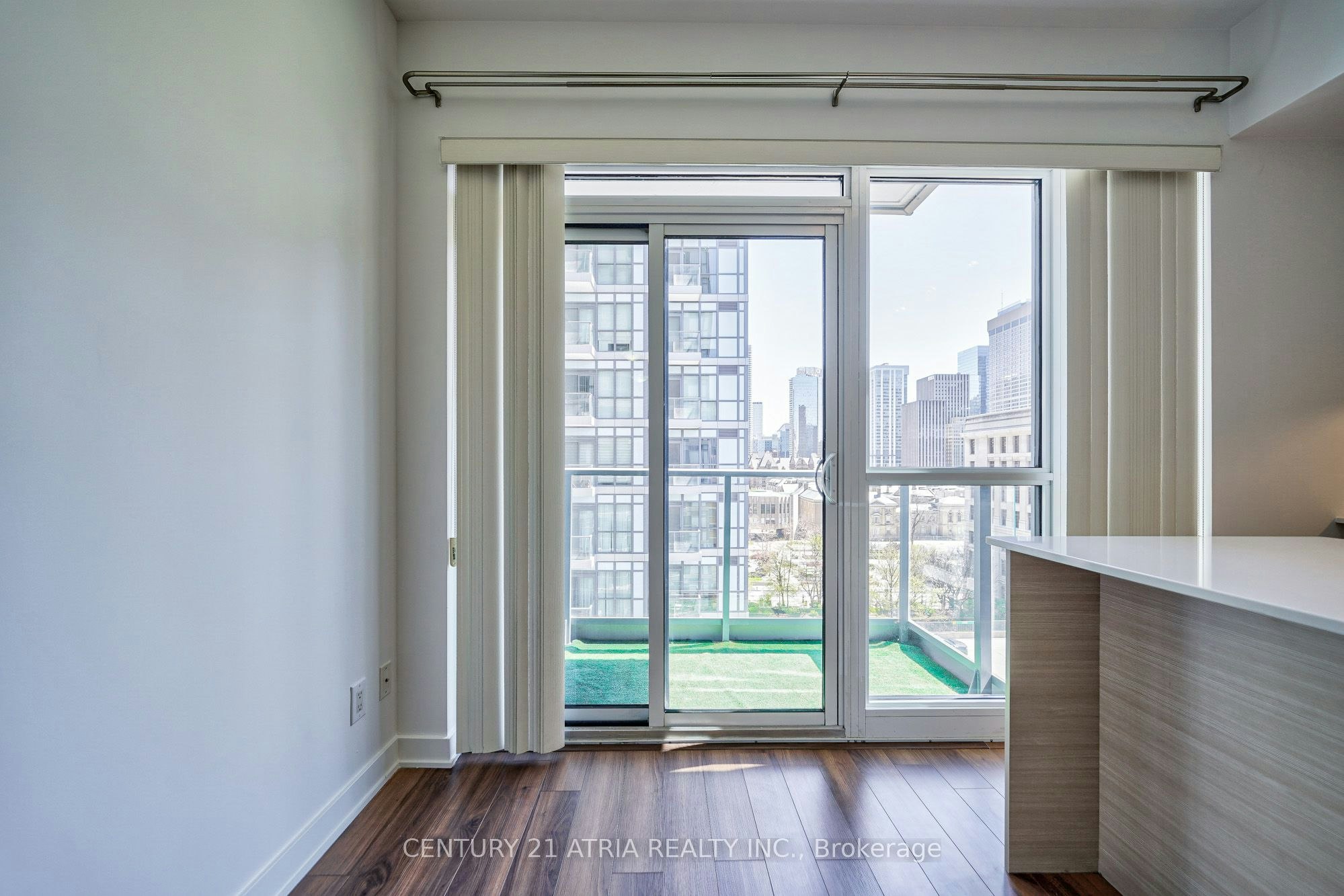 1003-210 Simcoe Street, Toronto, ON, M5T 0A9 - 25
