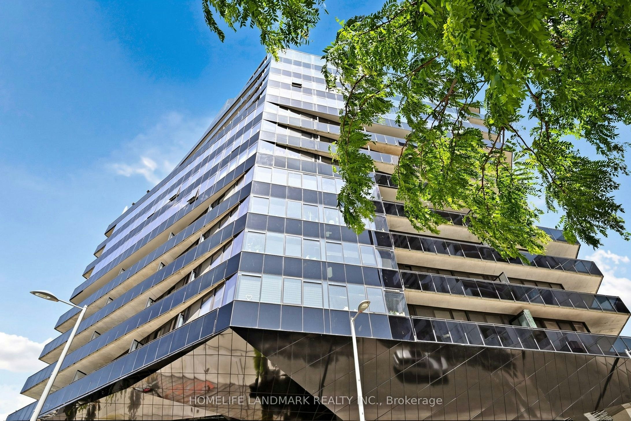 801-21 Lawren Harris Square, Toronto, ON, M5A 0T4 - 3