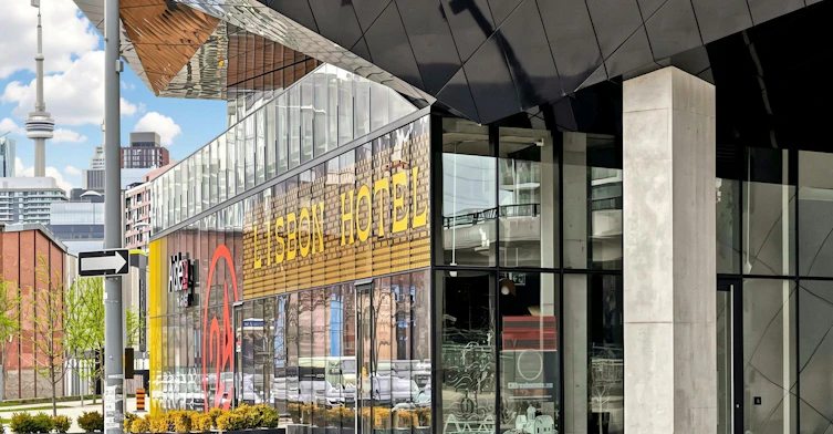 801-21 Lawren Harris Square, Toronto, ON, M5A 0T4 - 43