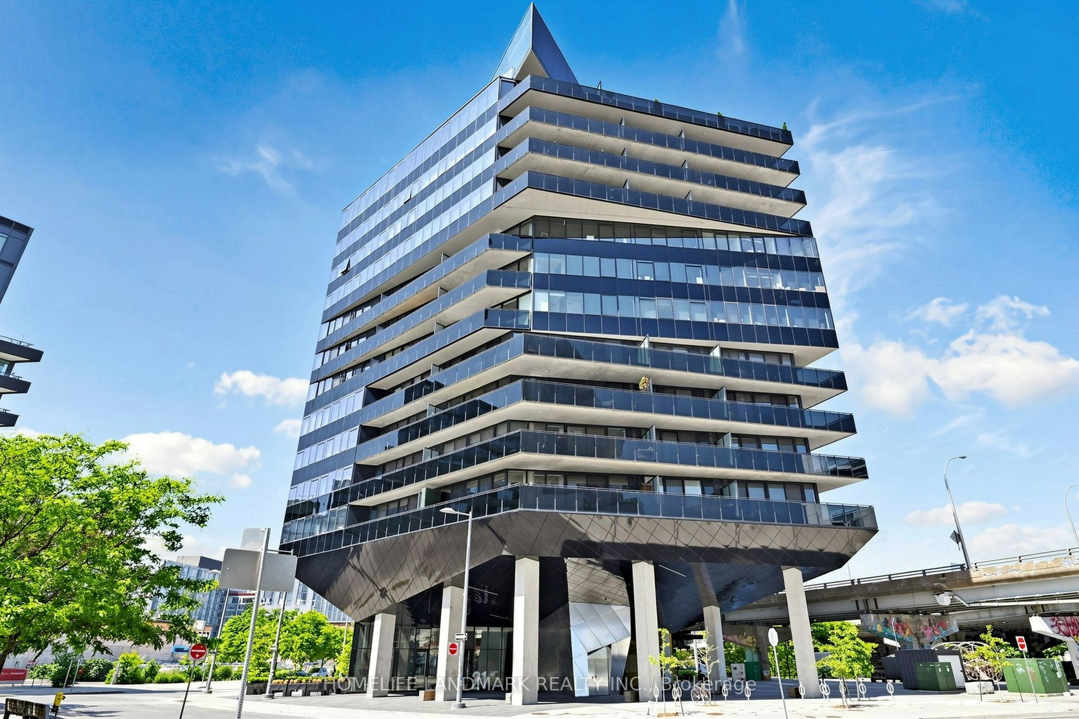 801-21 Lawren Harris Square, Toronto, ON, M5A 0T4