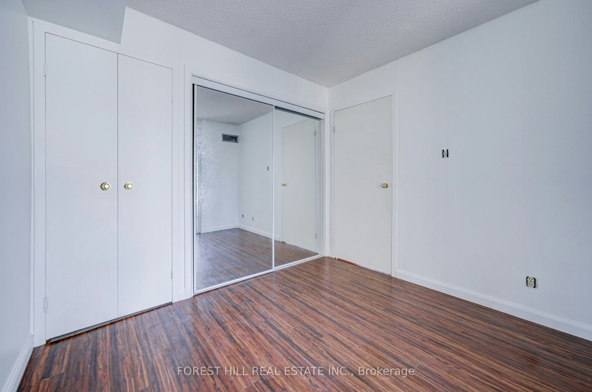 1810-10 Yonge Street, Toronto, ON, M5E 1R4 - 9