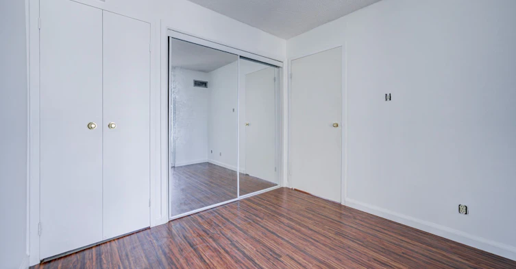 1810-10 Yonge Street, Toronto, ON, M5E 1R4 - 9