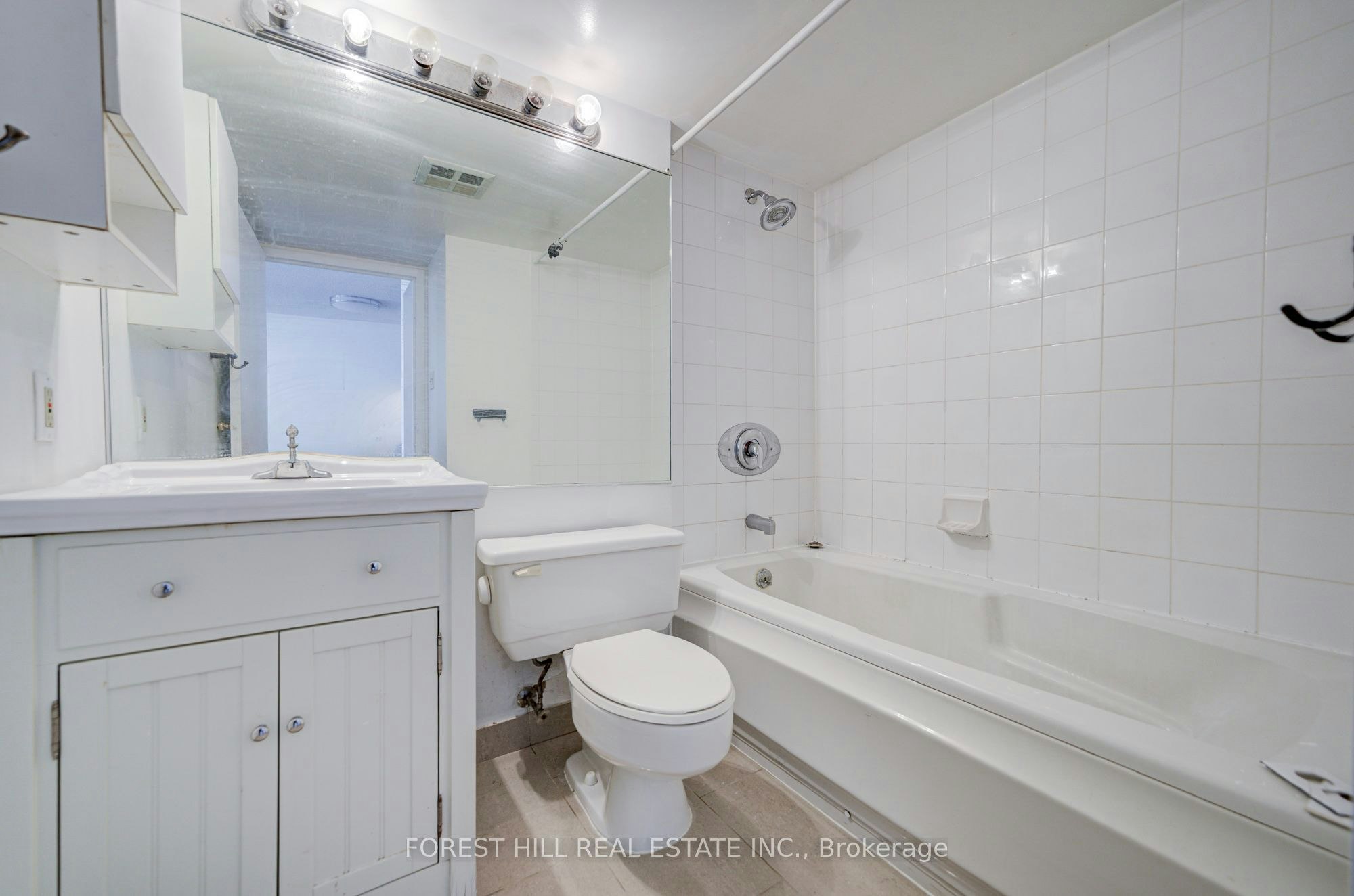 1810-10 Yonge Street, Toronto, ON, M5E 1R4 - 13