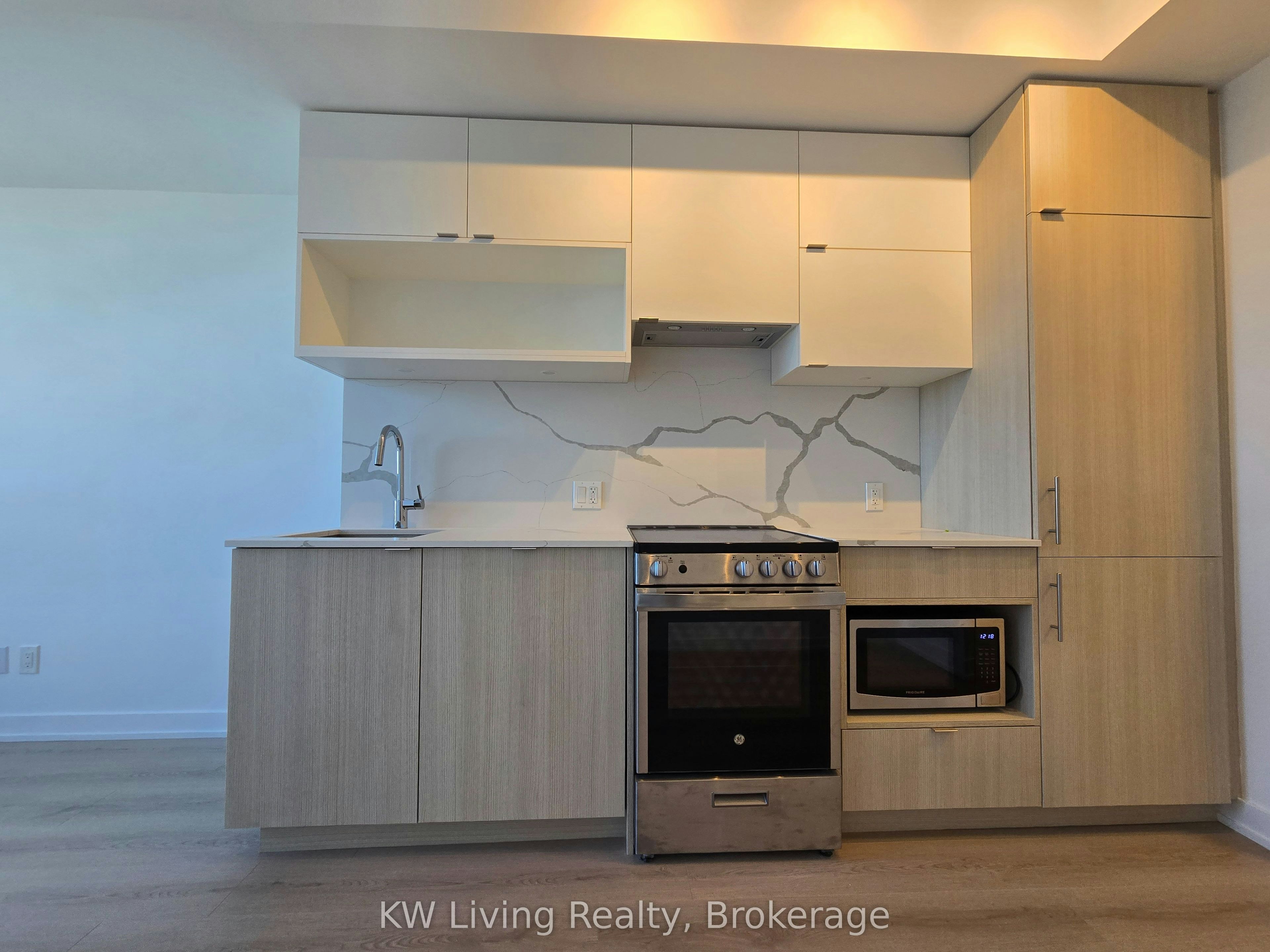 2705-100 Queen Street E, Toronto, ON, M5C 0B5 - 3