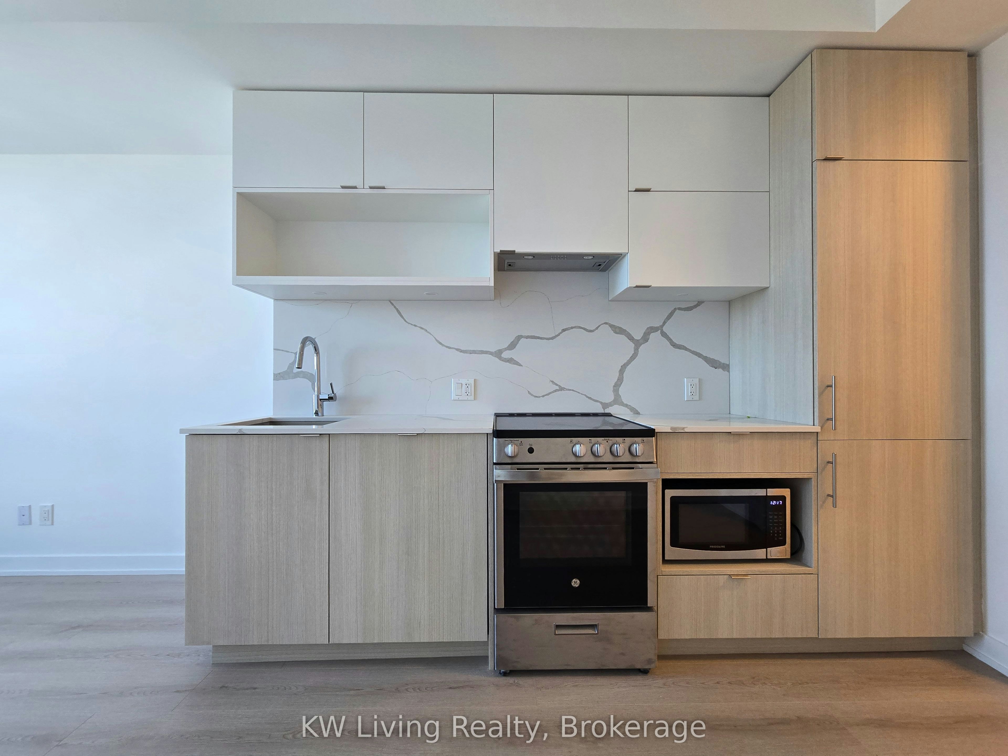 2705-100 Queen Street E, Toronto, ON, M5C 0B5 - 2