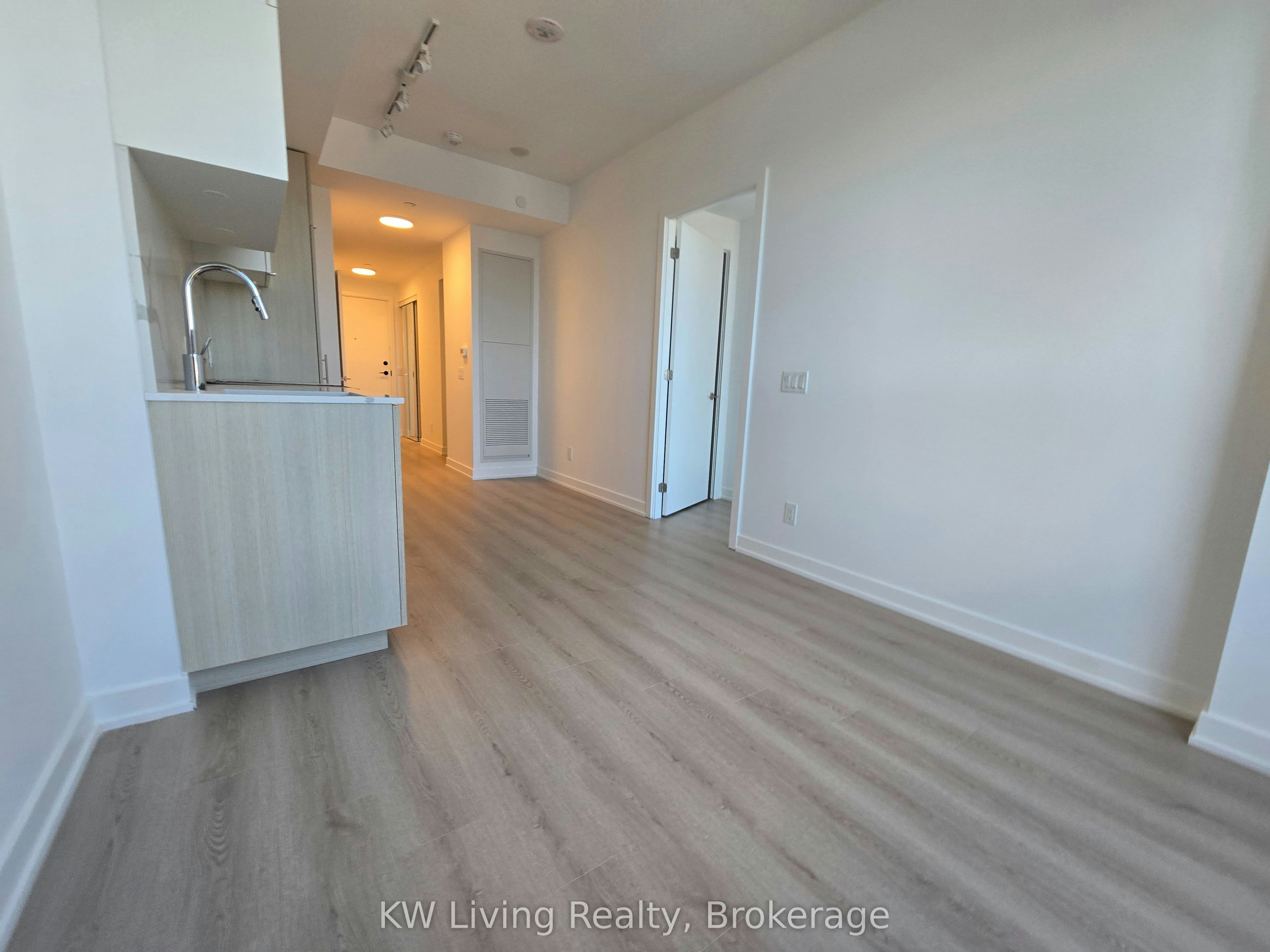 2705-100 Queen Street E, Toronto, ON, M5C 0B5 - 5