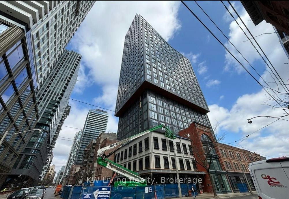 2705-100 Queen Street E, Toronto, ON, M5C 0B5