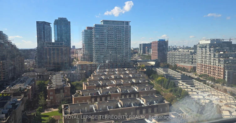 1511-19 Western Battery Road, Toronto, ON, M6K 0E3 - 15