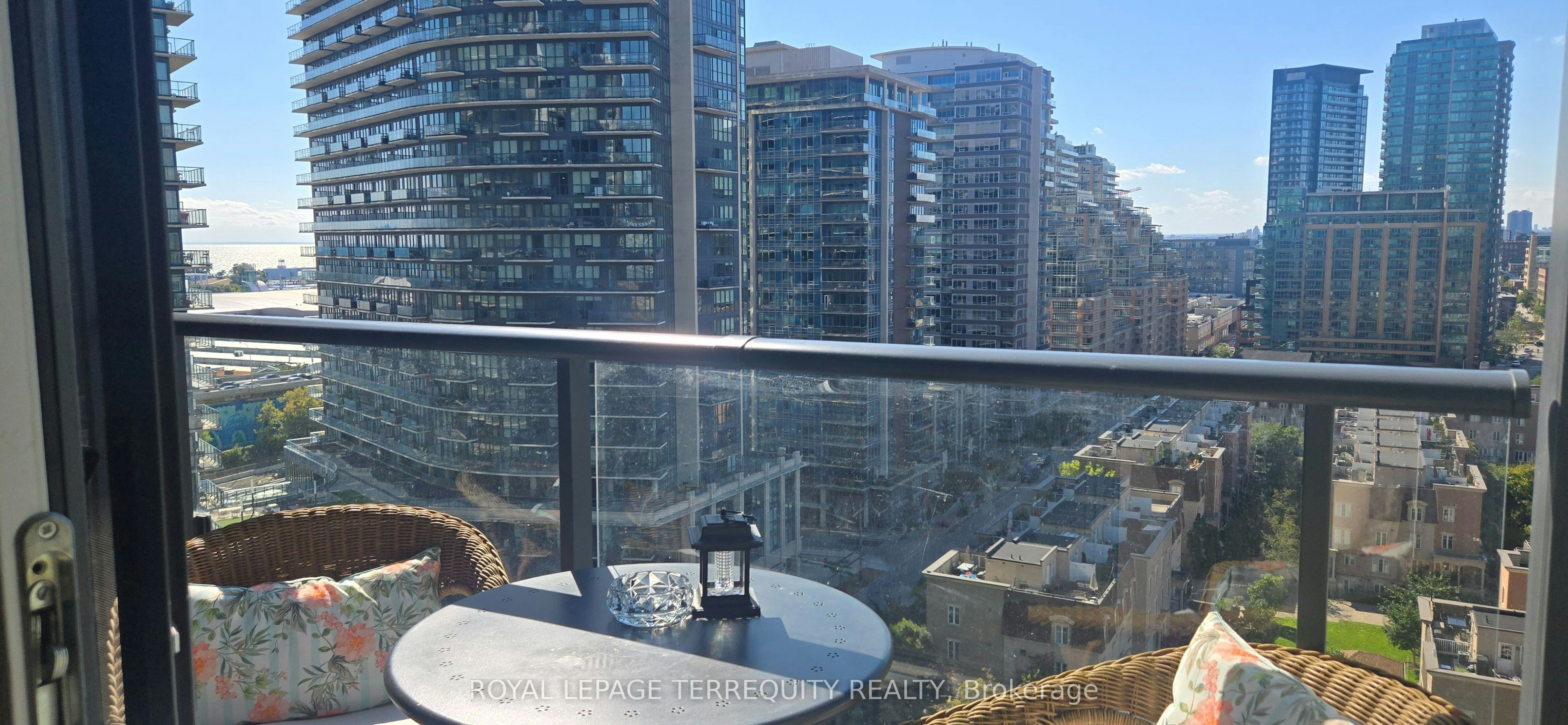 1511-19 Western Battery Road, Toronto, ON, M6K 0E3 - 16