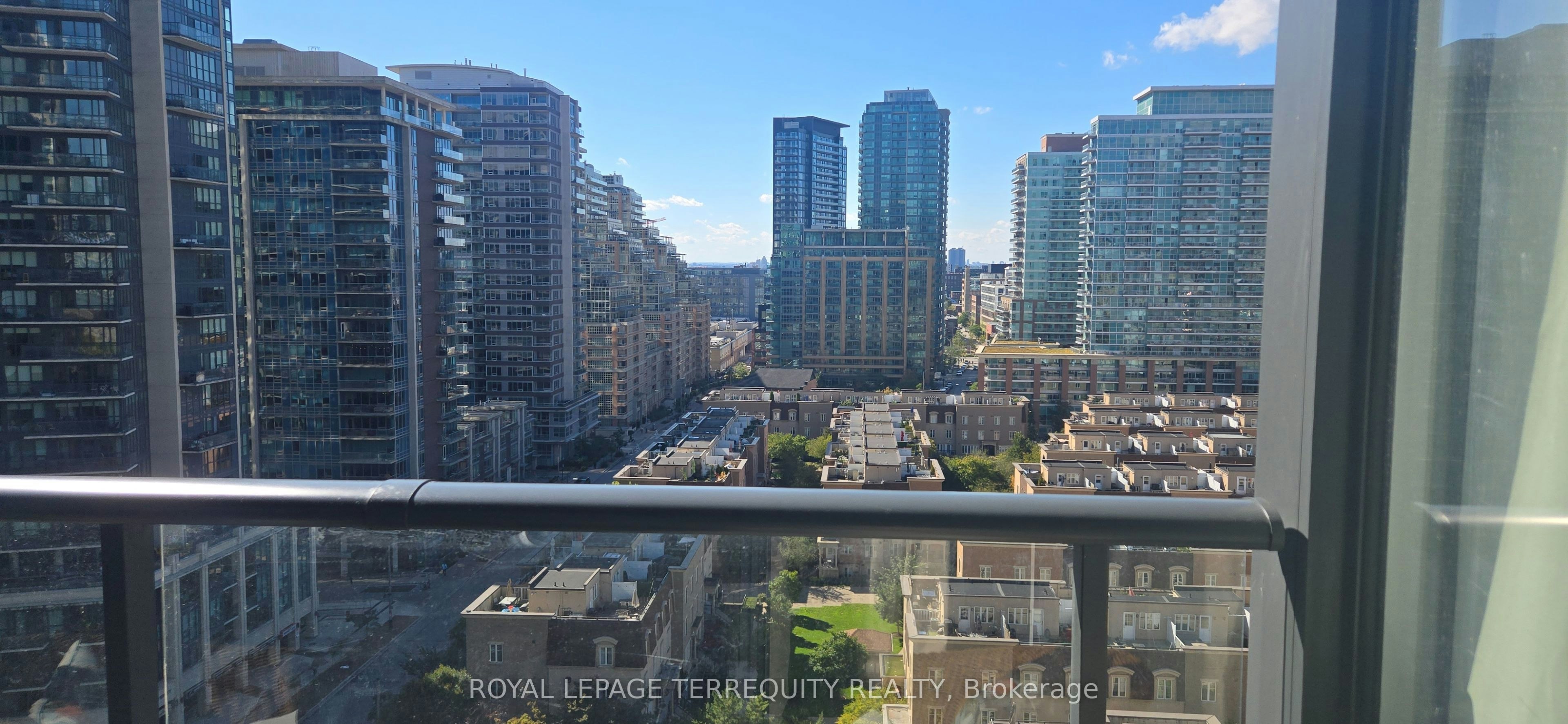 1511-19 Western Battery Road, Toronto, ON, M6K 0E3 - 17