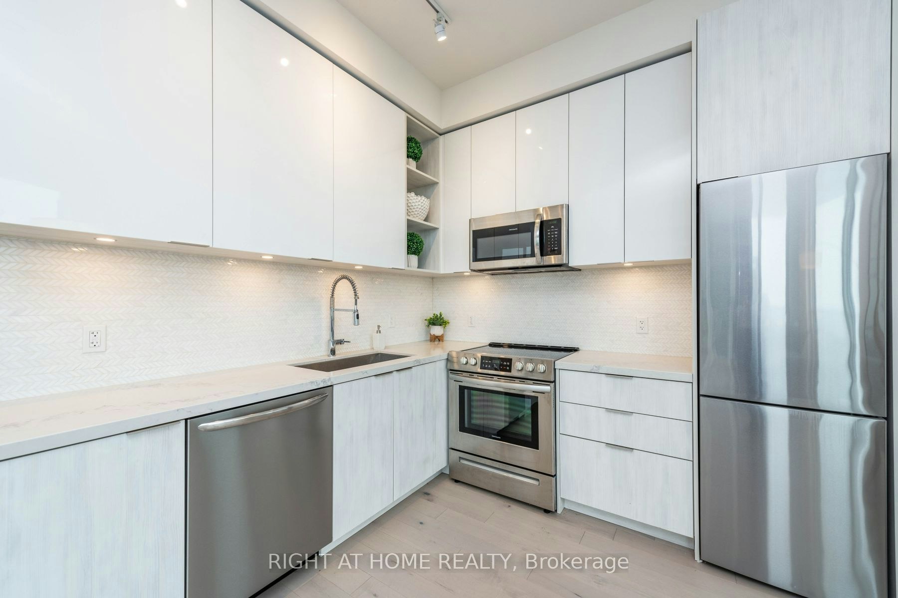 PH2907-30 Ordnance Street, Toronto, ON, M6K 0C8 - 9