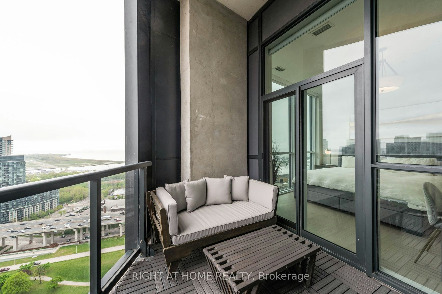 PH2907-30 Ordnance Street, Toronto, ON, M6K 0C8 - 33