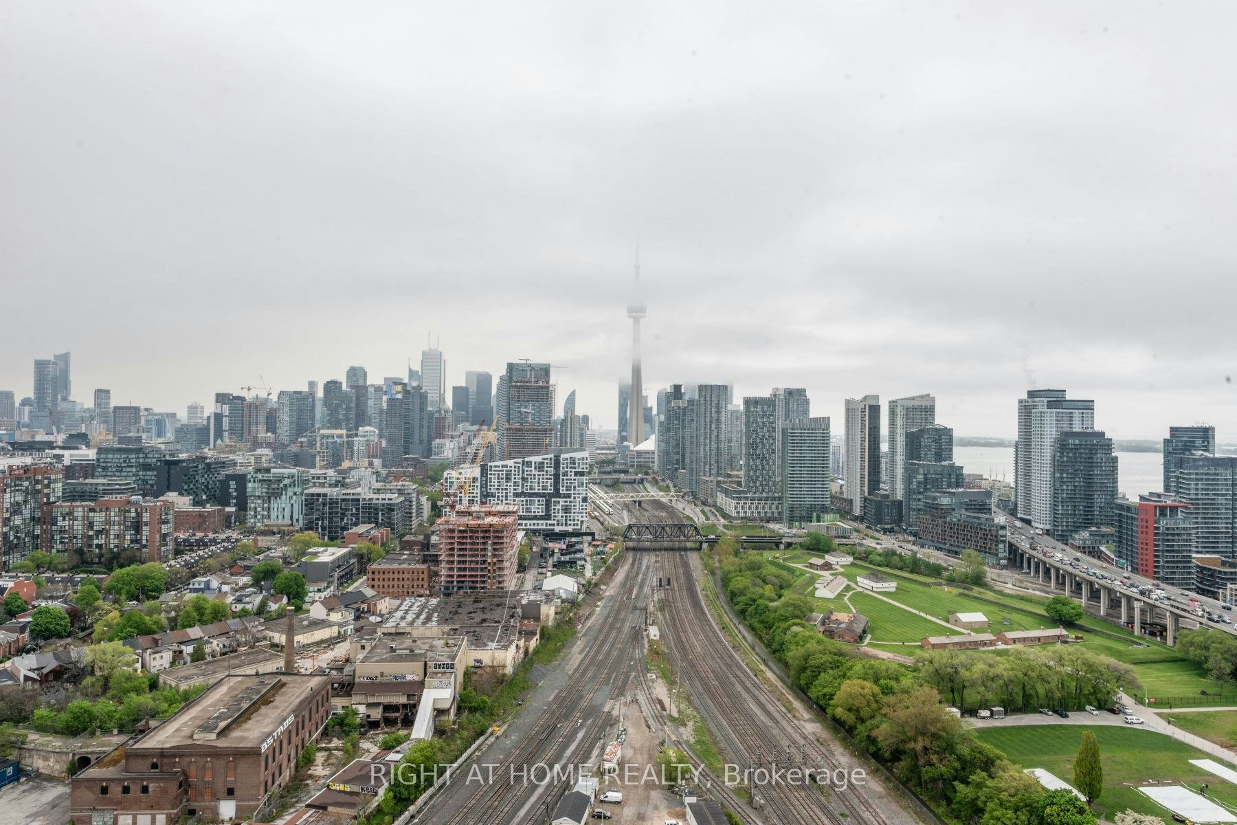PH2907-30 Ordnance Street, Toronto, ON, M6K 0C8 - 31