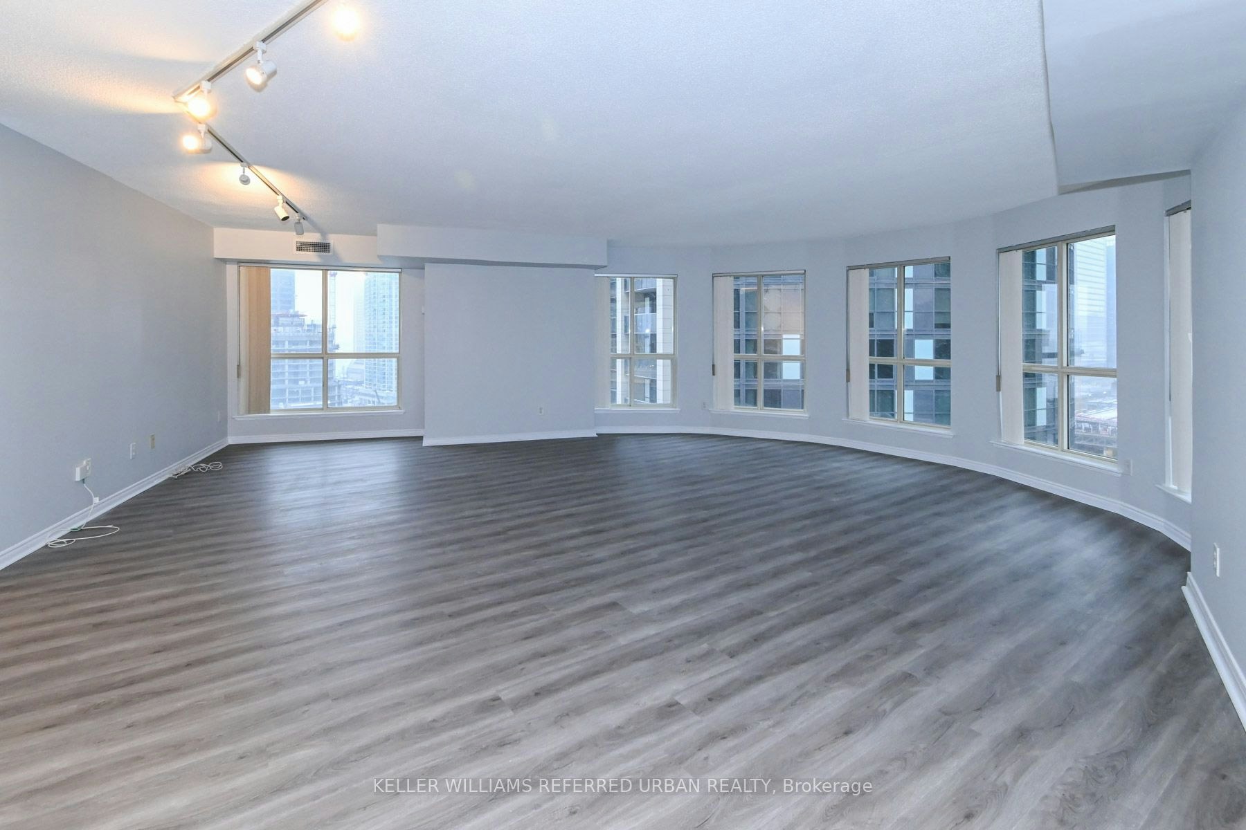 1604-25 The Esplanade N/A, Toronto, ON, M5E 1W5 - 16