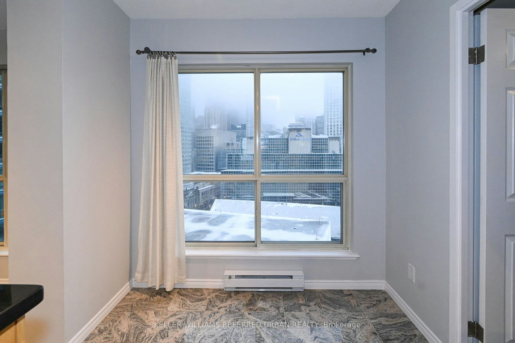 1604-25 The Esplanade N/A, Toronto, ON, M5E 1W5 - 14