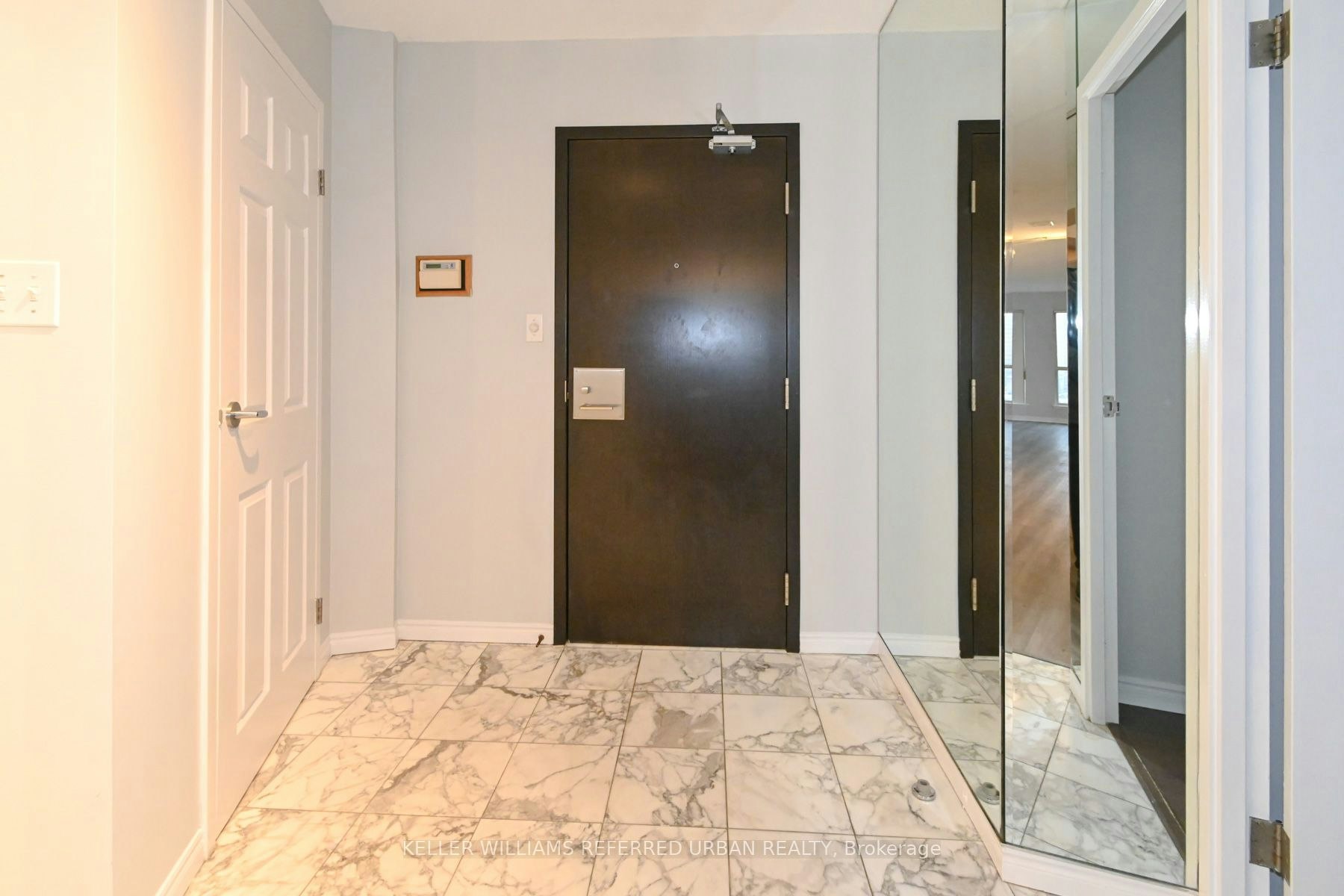 1604-25 The Esplanade N/A, Toronto, ON, M5E 1W5 - 9