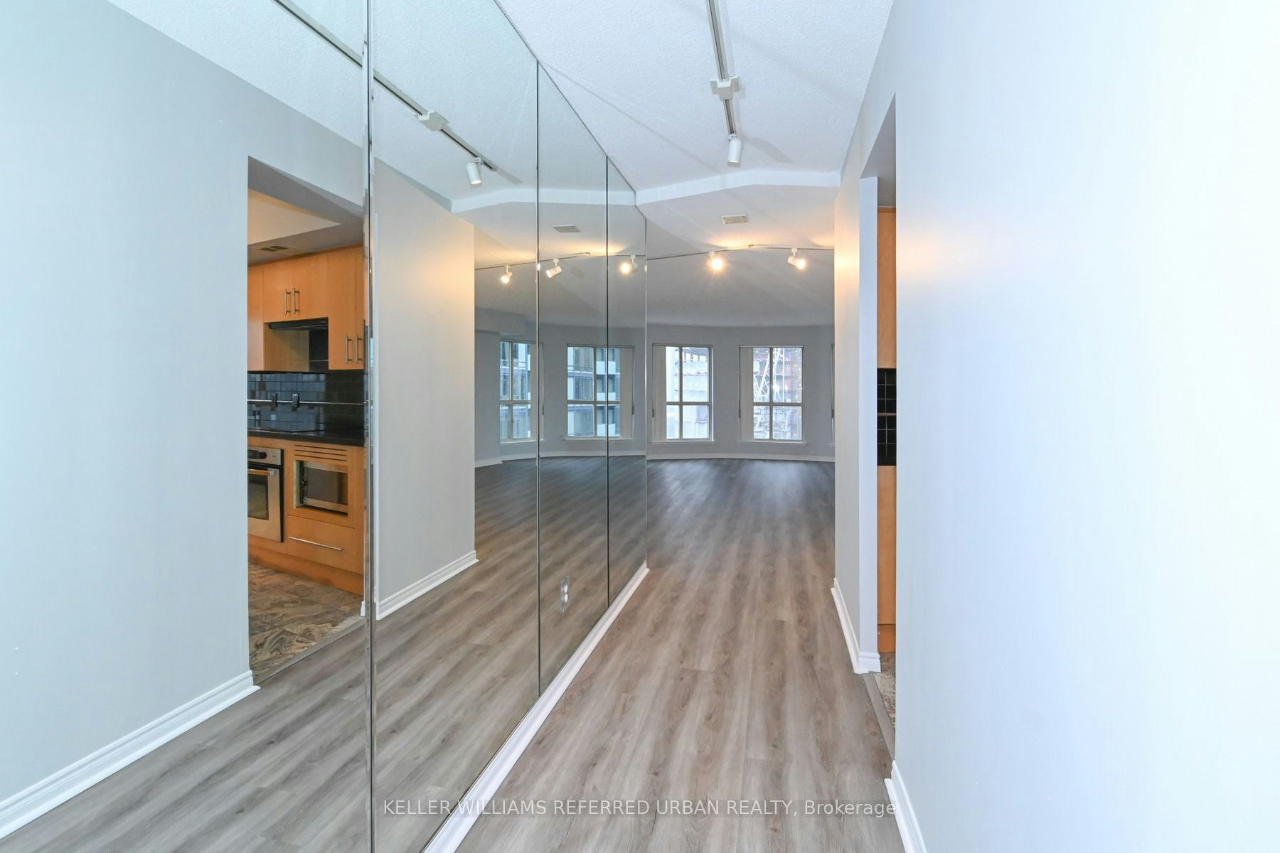 1604-25 The Esplanade N/A, Toronto, ON, M5E 1W5 - 10
