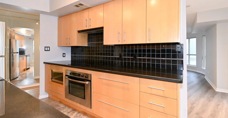 1604-25 The Esplanade N/A, Toronto, ON, M5E 1W5 - 12