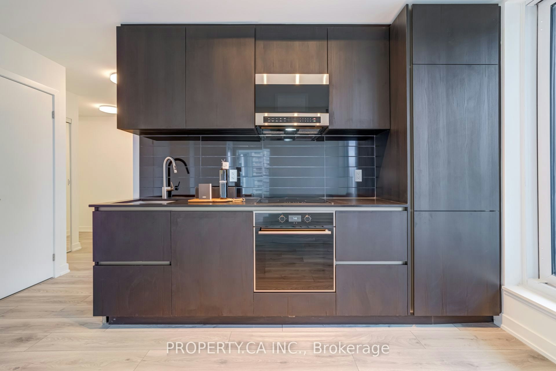 714N-120 Broadway Avenue, Toronto, ON, M4P 1V7 - 3