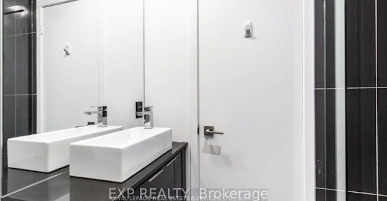 4515-70 Temperance Street, Toronto, ON, M5H 4E8 - 33