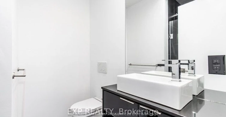 4515-70 Temperance Street, Toronto, ON, M5H 4E8 - 32