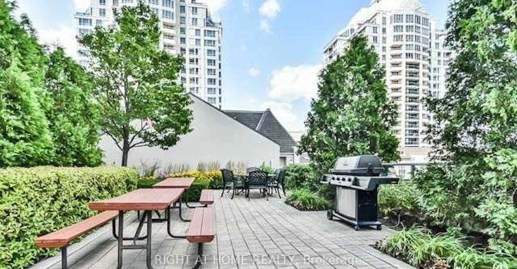 512-1 Rean Drive, Toronto, ON, M2K 3C1 - 24