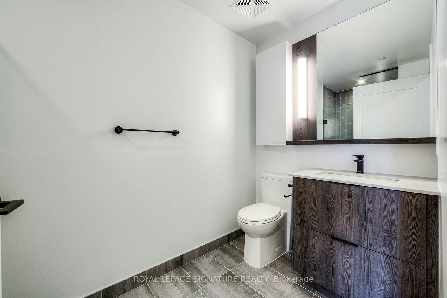 2702-5 Defries Street, Toronto, ON, M5A 0W7 - 19