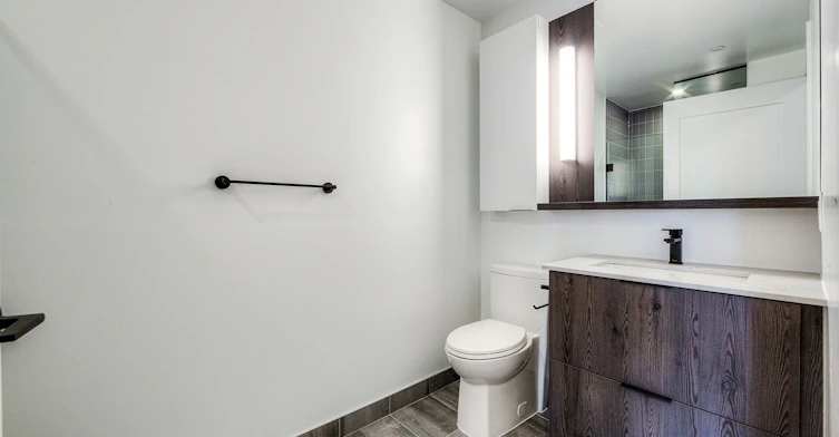 2702-5 Defries Street, Toronto, ON, M5A 0W7 - 19