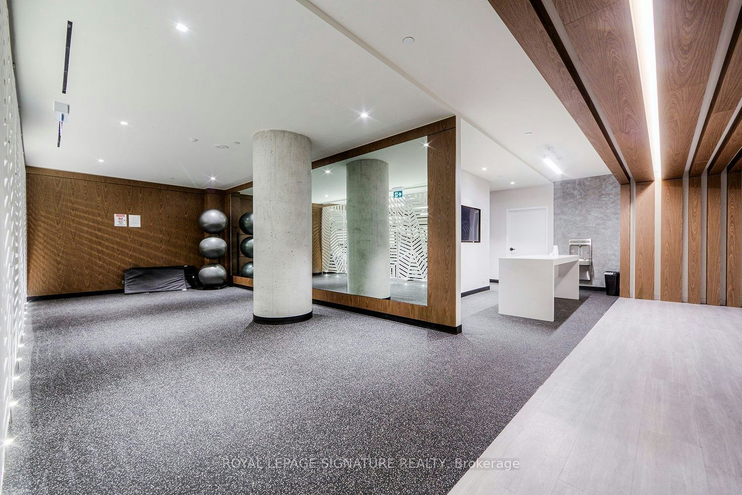 2702-5 Defries Street, Toronto, ON, M5A 0W7 - 33