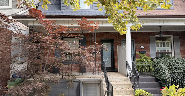 Lower-183 Westmount Avenue, Toronto, ON, M6E 3M6