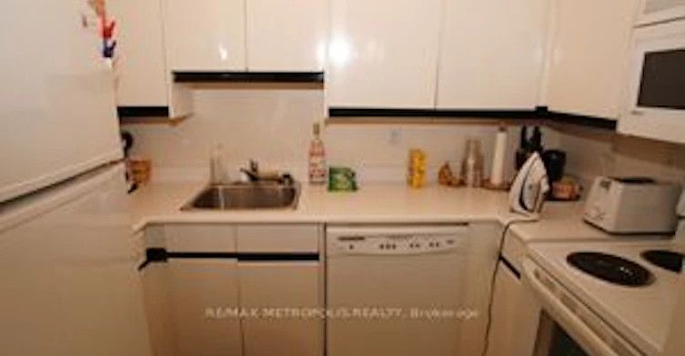 1702-7 Carlton Street, Toronto, ON, M5B 2M3 - 6