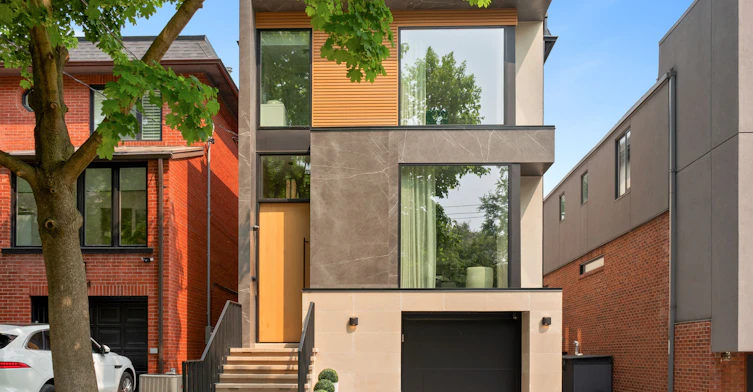 126 Sherwood Avenue, Toronto, ON, M4P 2A7