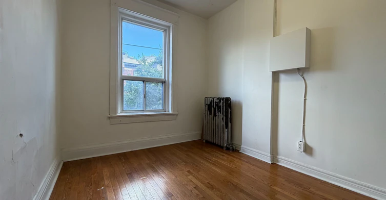 2/F-543 College Street, Toronto, ON, M6G 1A9 - 6