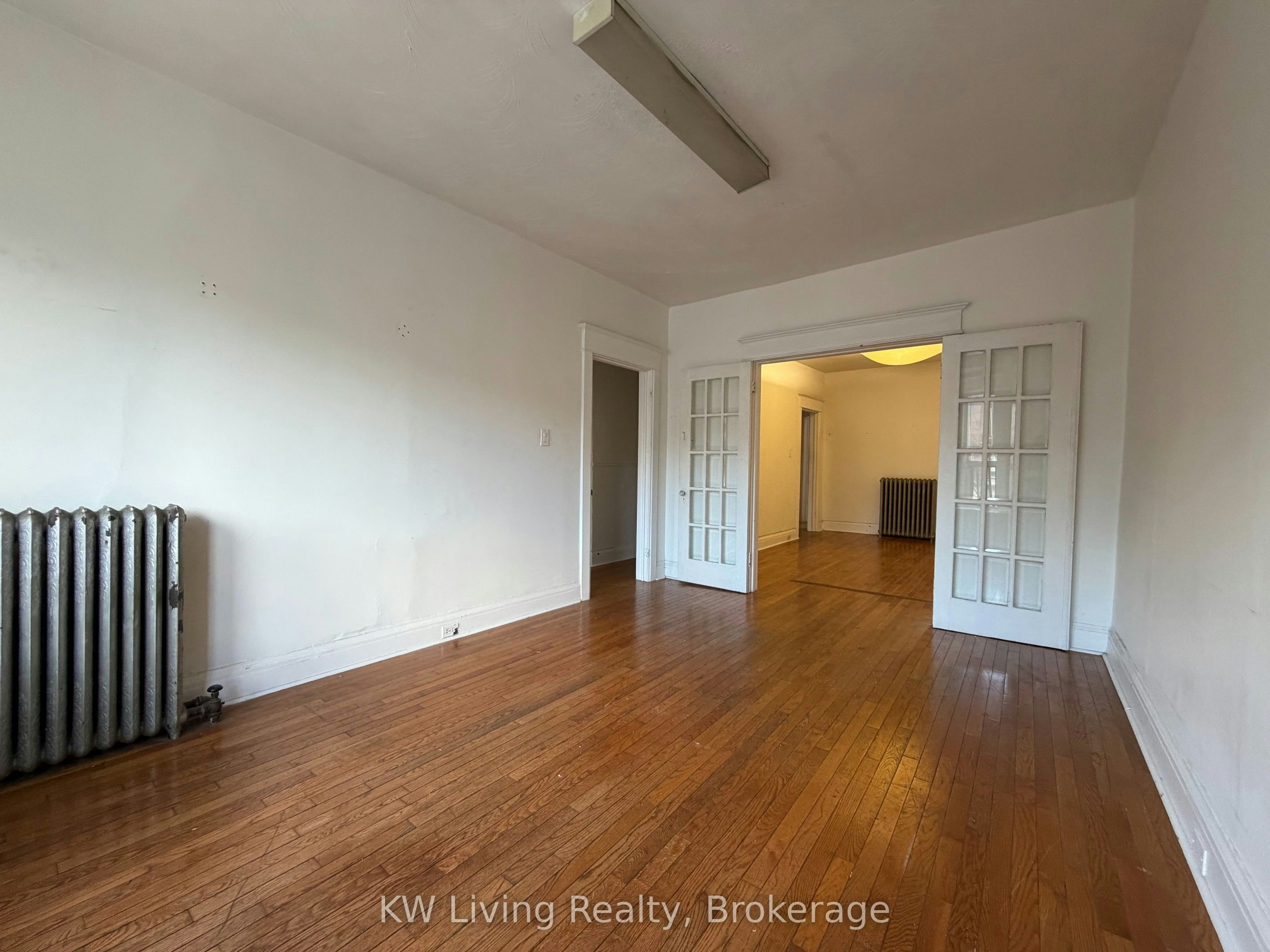 2/F-543 College Street, Toronto, ON, M6G 1A9 - 3