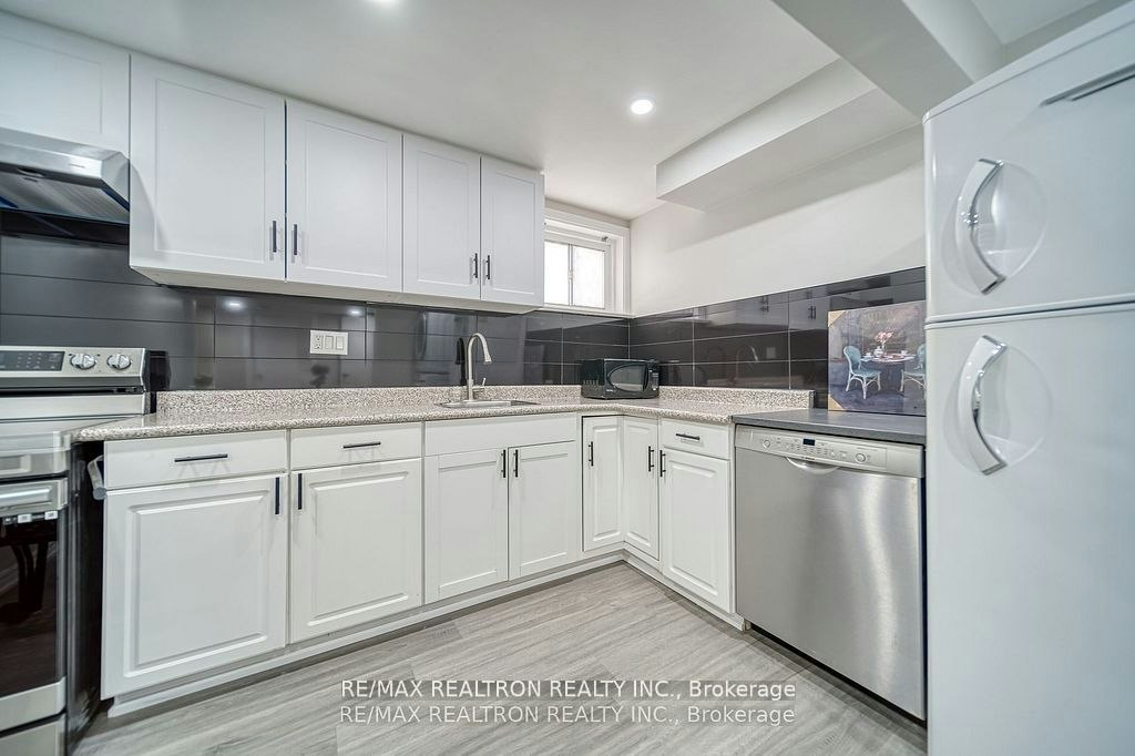 #2-36 Beaver Valley Road, Toronto, ON, M3H 4S1 - 7