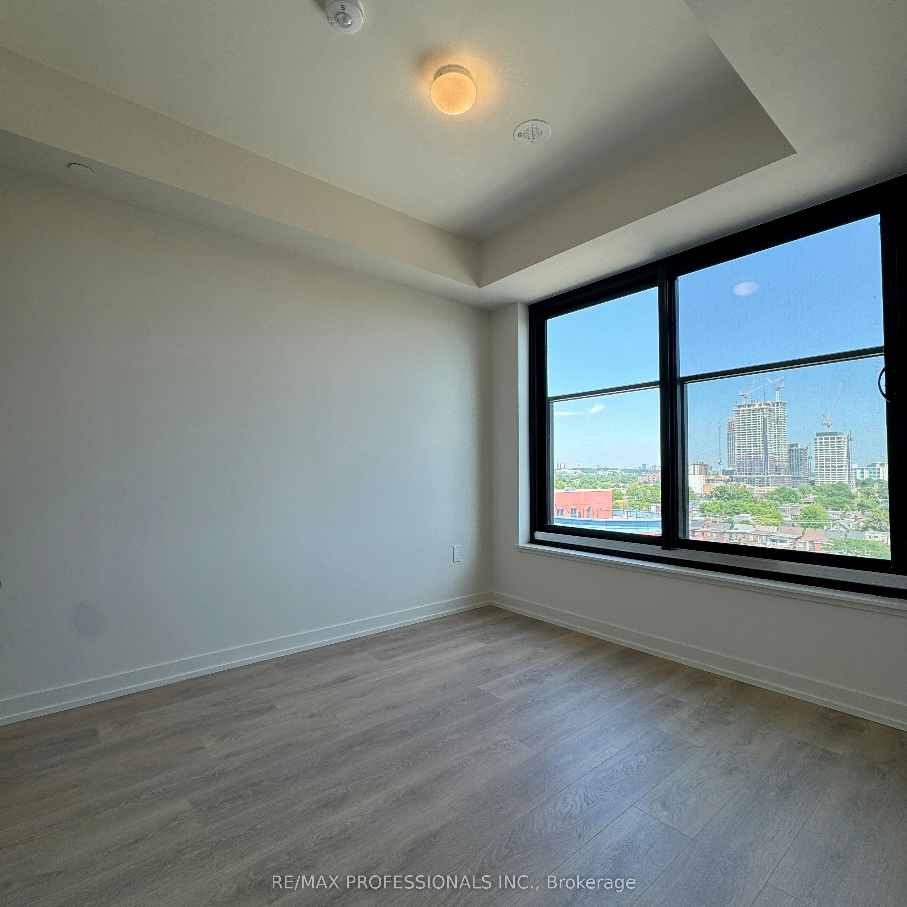 901-181 Sterling Road, Toronto, ON, M6R 2B2 - 13