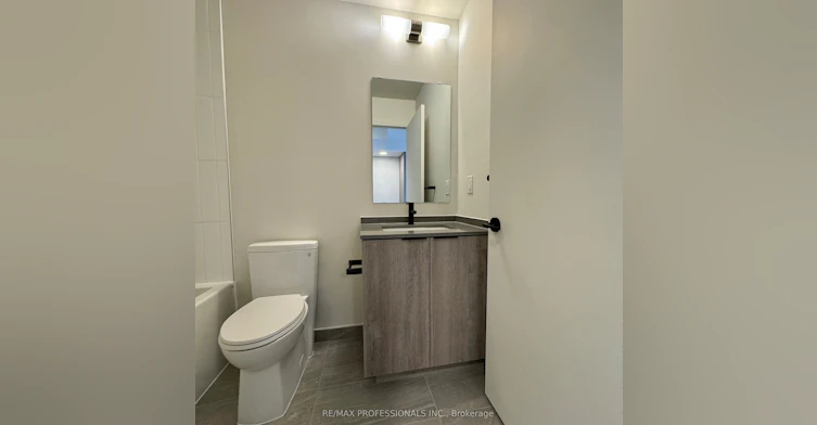 901-181 Sterling Road, Toronto, ON, M6R 2B2 - 7
