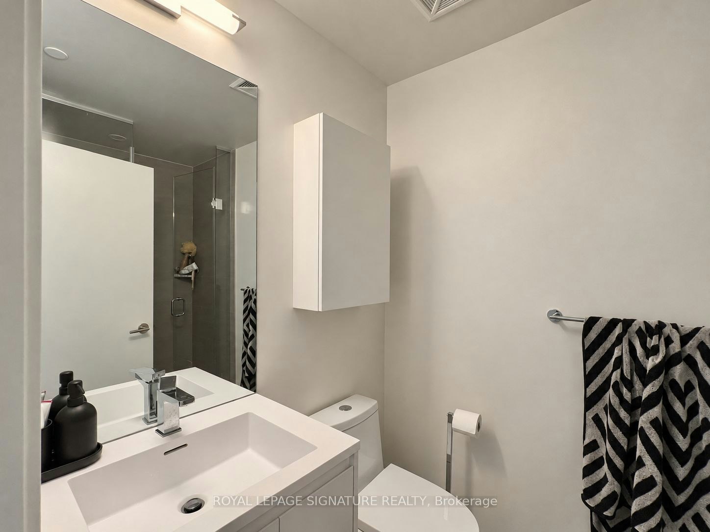 322-1 Kyle Lowry Road, Toronto, ON, M3C 0S6 - 18