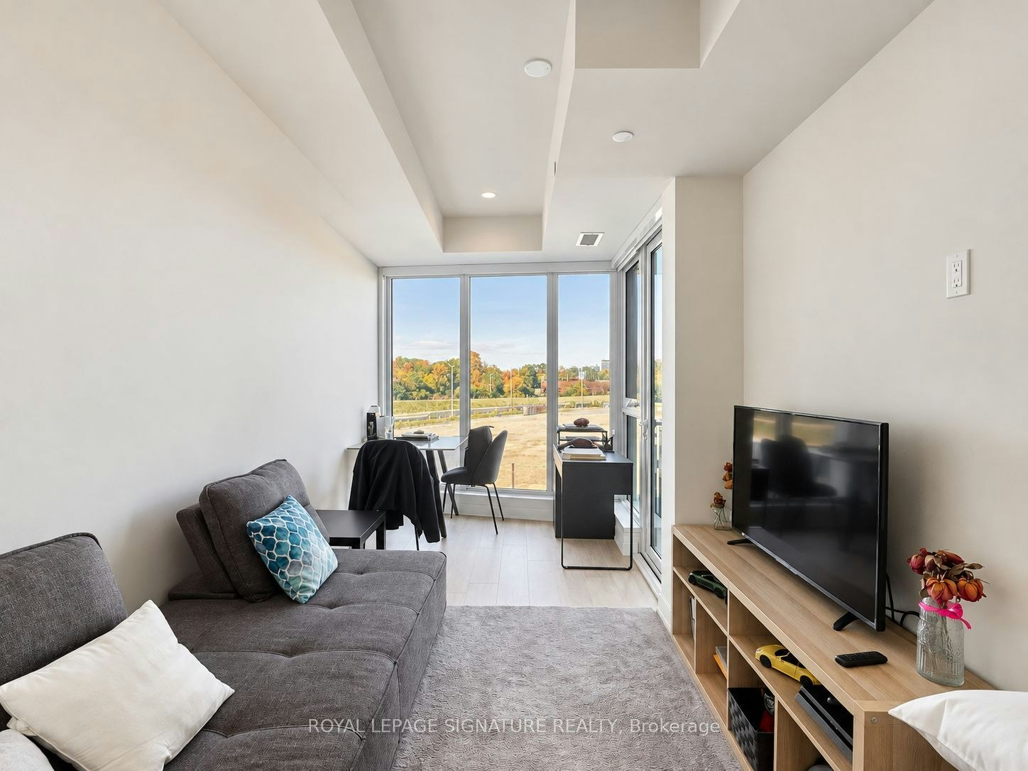 322-1 Kyle Lowry Road, Toronto, ON, M3C 0S6 - 6