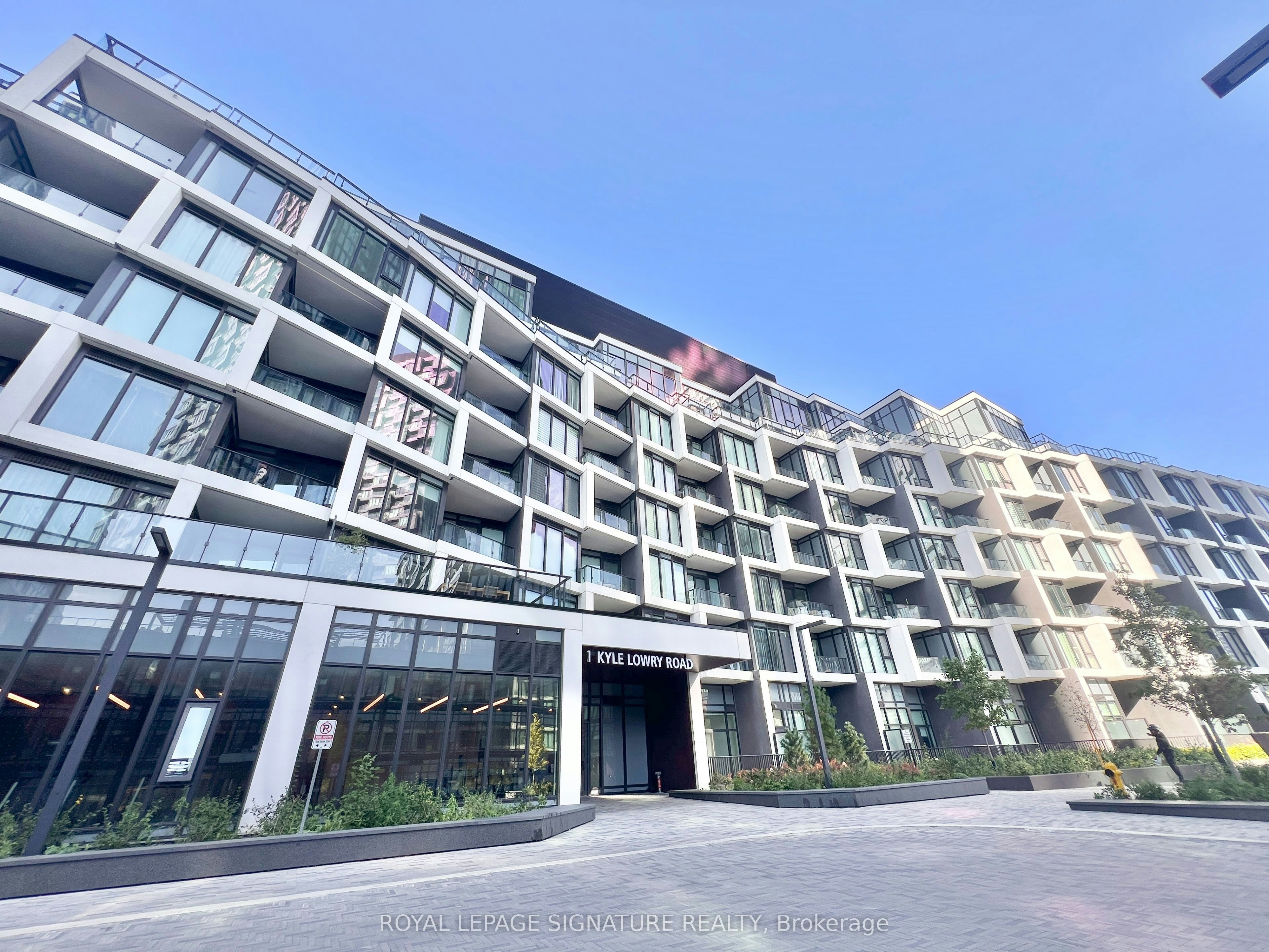 322-1 Kyle Lowry Road, Toronto, ON, M3C 0S6 - 2